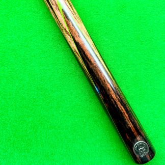 Cue Creator God Series The Action snooker cue with Macassar wood and green veneer splice